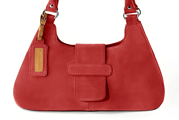Sac porté à l'épaule habillé femme en cuir rouge coquelicot - Vue de profil