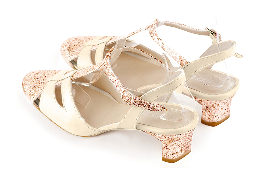 Chaussure femme à brides : Salomé ouverte à l'arrière couleur rose poudré et blanc cassé. Bout rond. Petit talon trotteur. Vue arrière - Florence KOOIJMAN