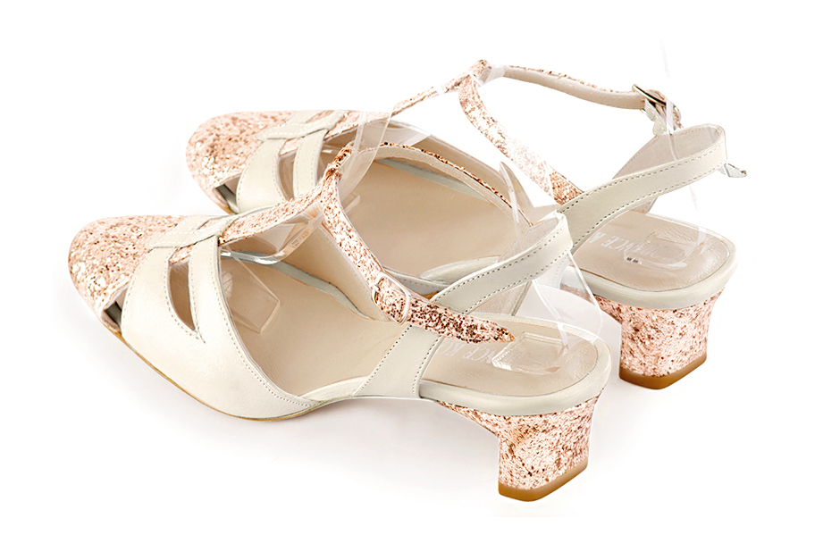 Chaussure femme à brides : Salomé ouverte à l'arrière couleur rose poudré et blanc cassé. Bout rond. Petit talon trotteur. Vue arrière - Florence KOOIJMAN