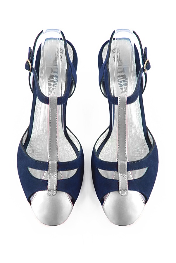 Chaussure femme à brides : Salomé ouverte à l'arrière couleur argent platine et bleu marine. Bout rond. Talon mi-haut fin. Vue du dessus - Florence KOOIJMAN