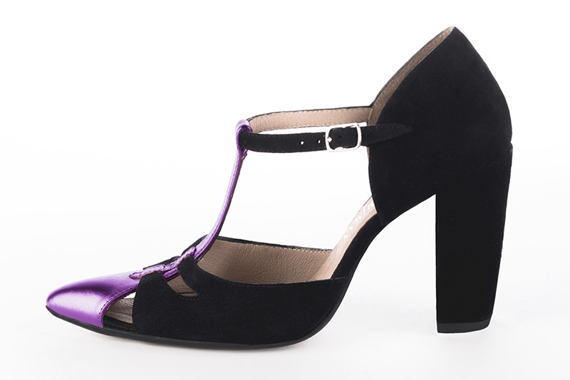 Chaussure femme à brides : Salomé côtés ouverts couleur violet outremer et noir mat. Bout effilé. Talon très haut bottier. Vue de profil - Florence KOOIJMAN