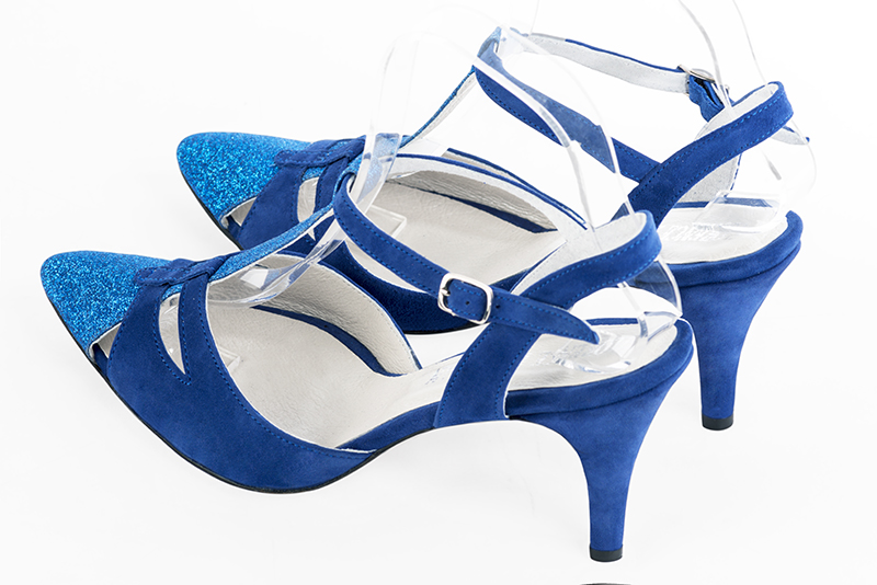 Chaussure femme à brides : Salomé ouverte à l'arrière couleur bleu électrique. Bout effilé. Talon haut fin. Vue arrière - Florence KOOIJMAN
