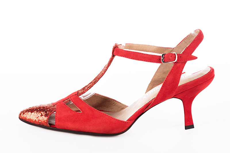 Chaussure femme à brides : Salomé ouverte à l'arrière couleur rouge coquelicot. Bout effilé. Talon haut bobine. Vue de profil - Florence KOOIJMAN