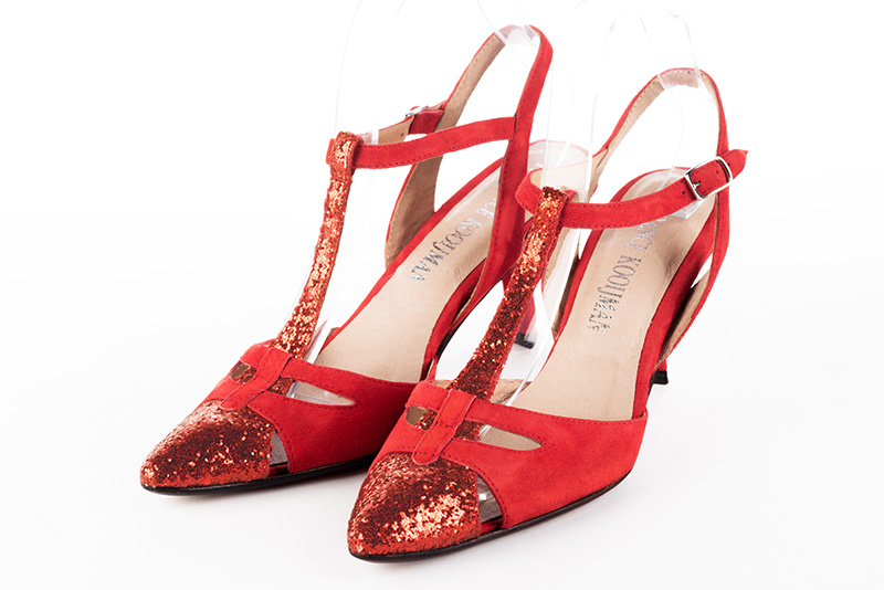 Chaussure femme à brides : Salomé ouverte à l'arrière couleur rouge coquelicot. Bout effilé. Talon haut bobine Vue avant - Florence KOOIJMAN