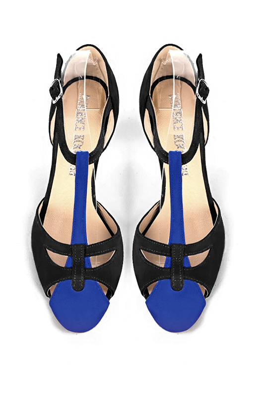 Chaussure femme à brides : Salomé côtés ouverts couleur bleu électrique et noir mat. Bout rond. Talon haut trotteur. Vue du dessus - Florence KOOIJMAN