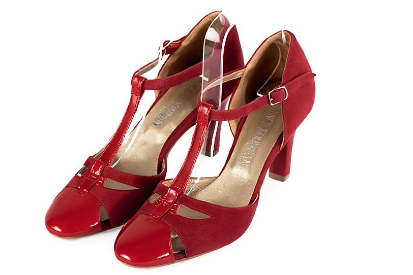 Chaussure femme à brides : Salomé côtés ouverts couleur rouge coquelicot. Bout rond. Talon haut trotteur Vue avant - Florence KOOIJMAN