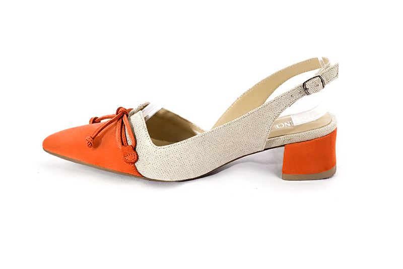 Chaussure femme à brides :  couleur orange clémentine et beige naturel. Bout effilé. Petit talon évasé. Vue de profil - Florence KOOIJMAN