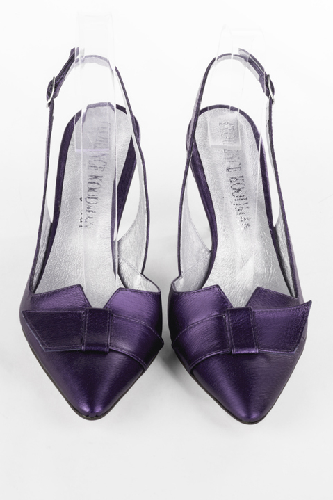 Chaussure femme à brides :  couleur violet myrtille. Bout effilé. Talon haut fin. Vue du dessus - Florence KOOIJMAN