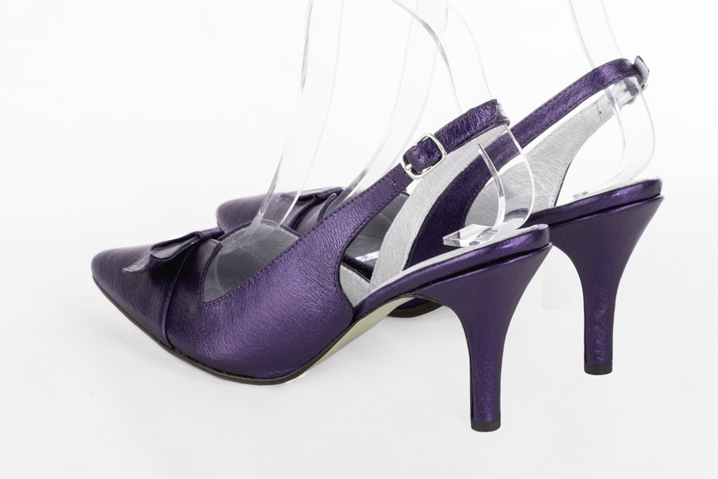 Chaussure femme à brides :  couleur violet myrtille. Bout effilé. Talon haut fin. Vue arrière - Florence KOOIJMAN