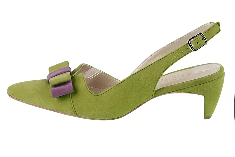 Chaussure femme à brides :  couleur vert pistache. Bout effilé. Talon mi-haut virgule. Vue de profil - Florence KOOIJMAN