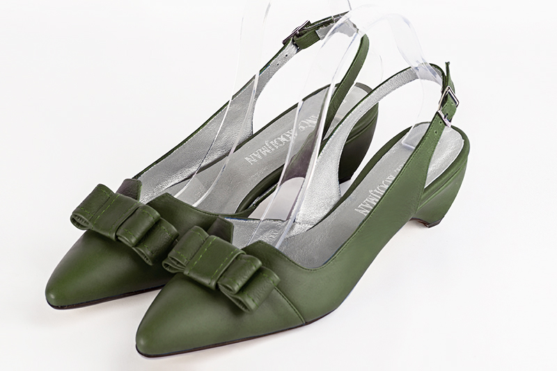 Chaussure femme à brides :  couleur vert bouteille. Bout effilé. Petit talon compensé Vue avant - Florence KOOIJMAN