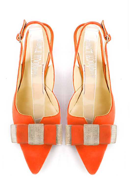 Chaussure femme à brides :  couleur orange clémentine et or doré. Bout effilé. Talon très haut bobine. Vue du dessus - Florence KOOIJMAN