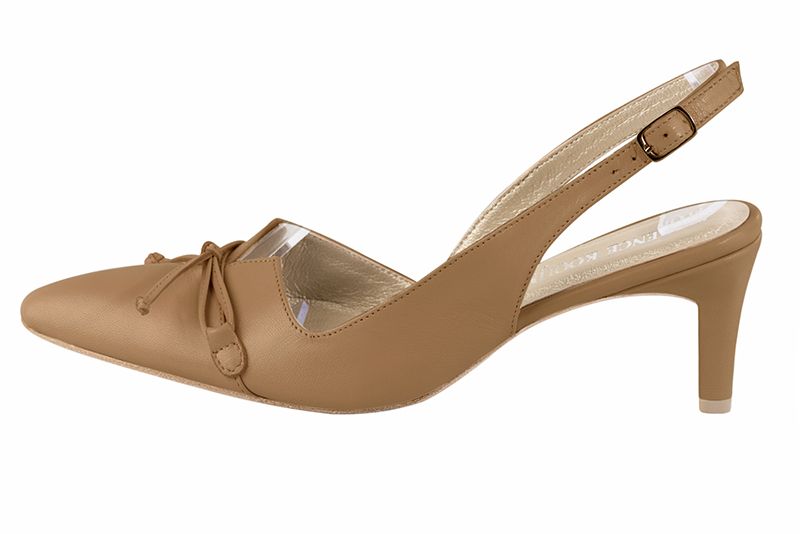 Chaussure femme à brides :  couleur beige camel. Bout effilé. Talon mi-haut virgule. Vue de profil - Florence KOOIJMAN