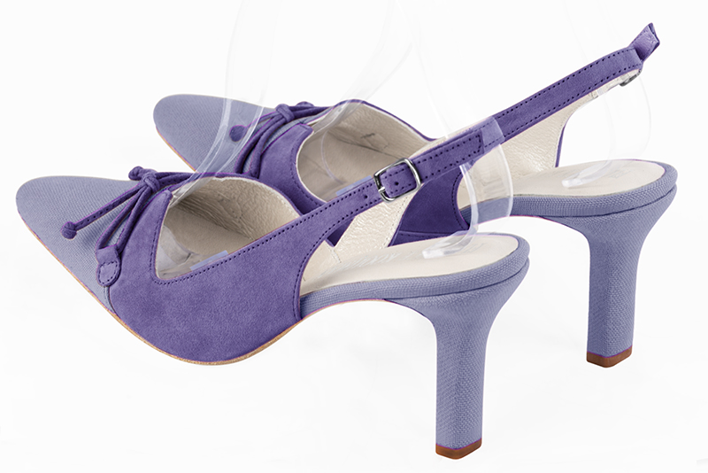 Chaussure femme à brides :  couleur violet lavande. Bout effilé. Talon haut fin. Vue arrière - Florence KOOIJMAN