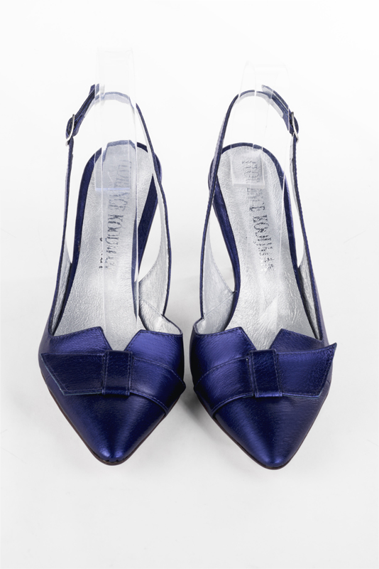 Chaussure femme à brides :  couleur violet améthyste. Bout effilé. Talon haut fin. Vue du dessus - Florence KOOIJMAN