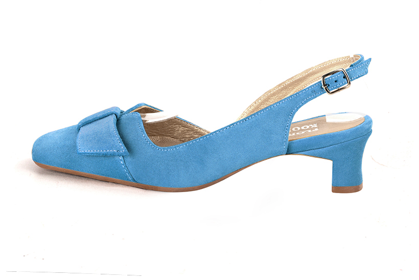 Chaussure femme à brides :  couleur bleu turquoise. Bout carré. Petit talon trotteur. Vue de profil - Florence KOOIJMAN