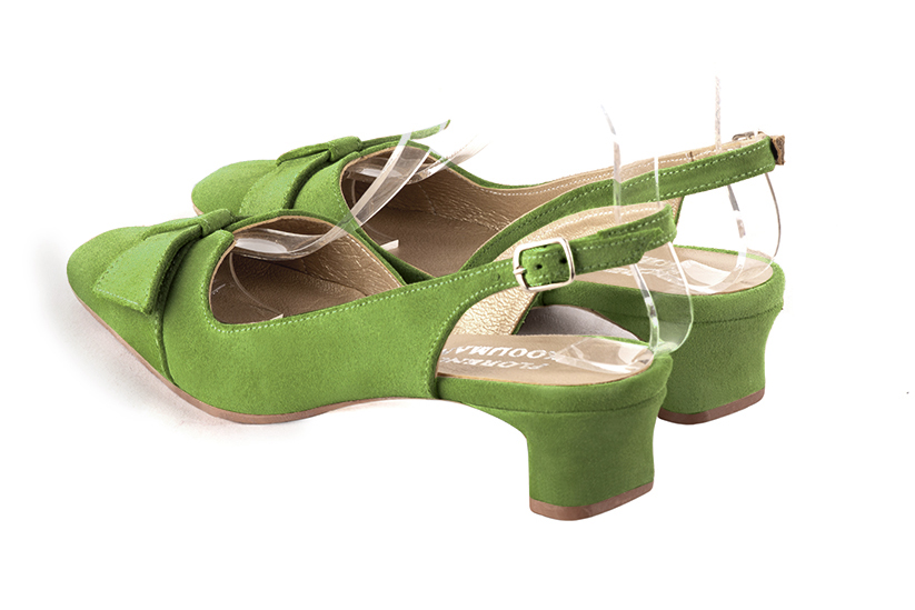 Chaussure femme à brides :  couleur vert anis. Bout carré. Petit talon trotteur. Vue arrière - Florence KOOIJMAN