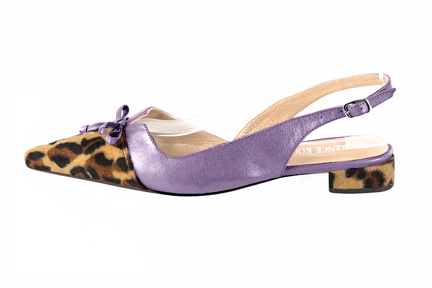 Chaussure femme à brides :  couleur noir safari et violet parme. Bout pointu. Talon plat évasé. Vue de profil - Florence KOOIJMAN