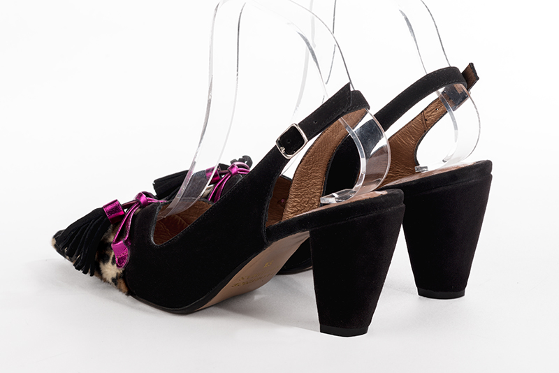 Chaussure femme à brides :  couleur noir safari. Bout pointu. Talon haut conique. Vue arrière - Florence KOOIJMAN