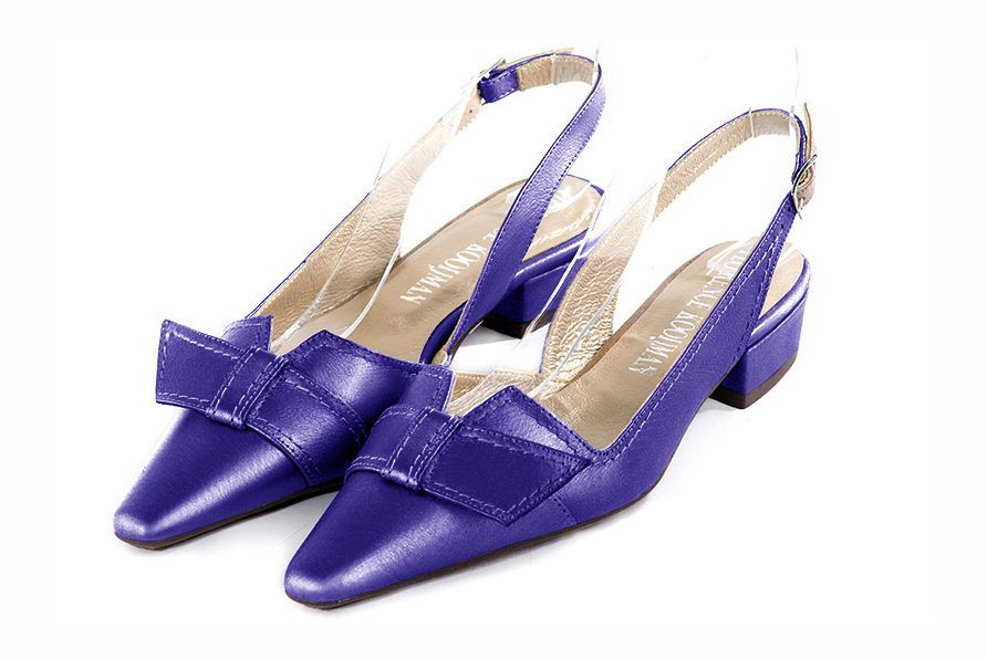 Chaussure femme à brides :  couleur violet améthyste. Bout effilé. Petit talon bottier Vue avant - Florence KOOIJMAN