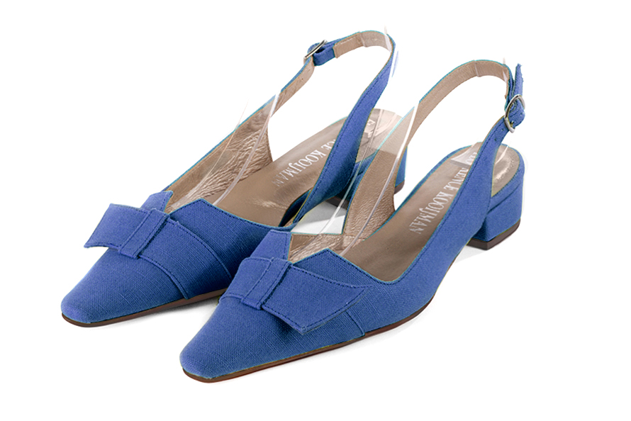 Chaussure femme à brides :  couleur bleu électrique. Bout effilé. Petit talon bottier Vue avant - Florence KOOIJMAN