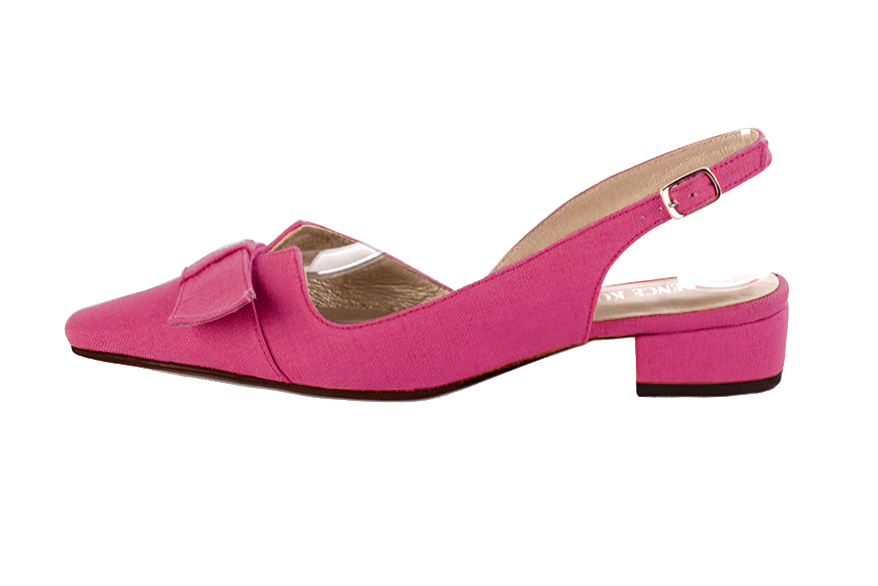Chaussure femme à brides :  couleur rose pétunia. Bout effilé. Petit talon bottier. Vue de profil - Florence KOOIJMAN