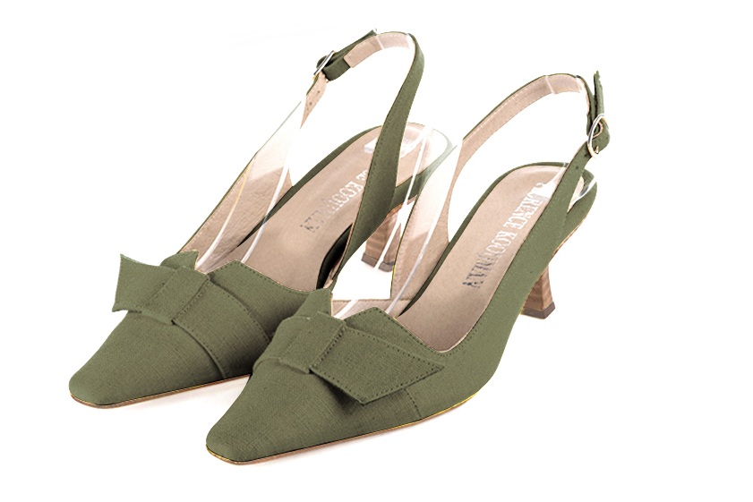 , coloris vert kaki. Bout effilé. Mi-haut à haut. Talon bobine. Cérémonie, soirée, cocktail, évènementiel. Personnalisation : Choix des cuirs, 
                des couleurs et des talons. Petites et grandes pointures. - Florence KOOIJMAN