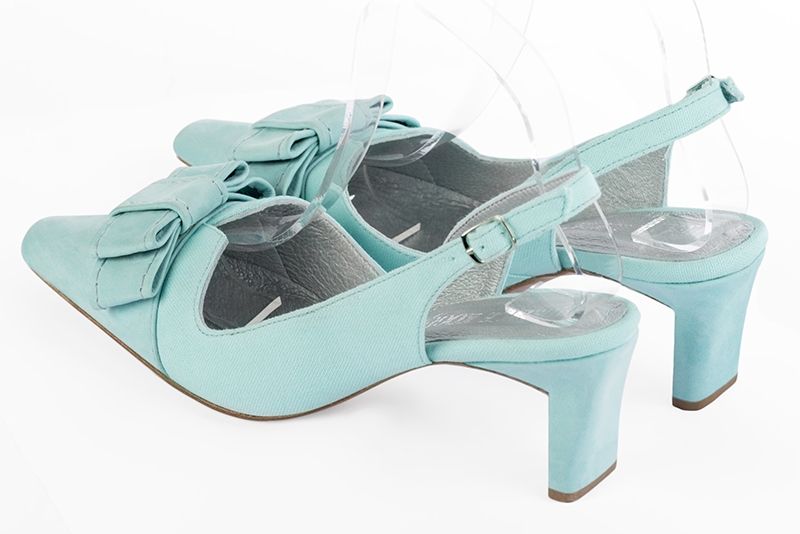 Chaussure femme à brides :  couleur bleu lagon. Bout effilé. Talon mi-haut virgule. Vue arrière - Florence KOOIJMAN
