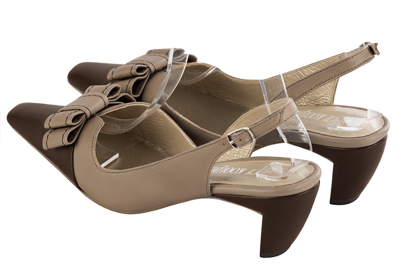 Basket femme habillée :  couleur marron ébène et beige sahara. Semelle fine. Doublure cuir. Vue arrière - Florence KOOIJMAN
