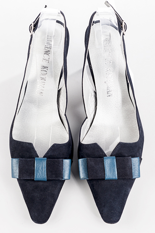 Chaussure femme à brides :  couleur bleu marine. Bout effilé. Talon haut bottier. Vue du dessus - Florence KOOIJMAN