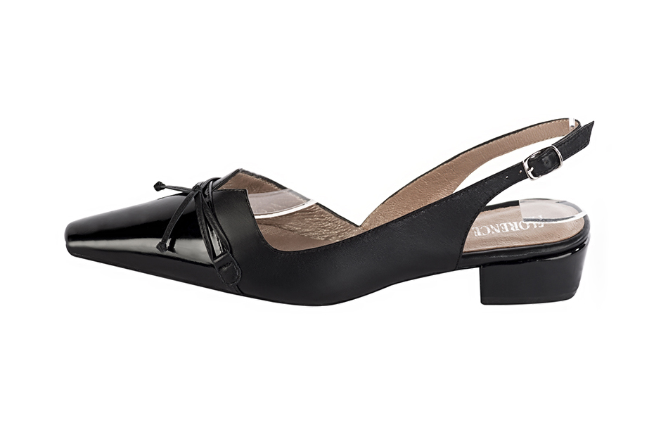 Escarpins nœud habillés bride arrière cuir noir brillant et noir satiné à talon bottier de 3.5 cm et bout effilé - Vue de profil