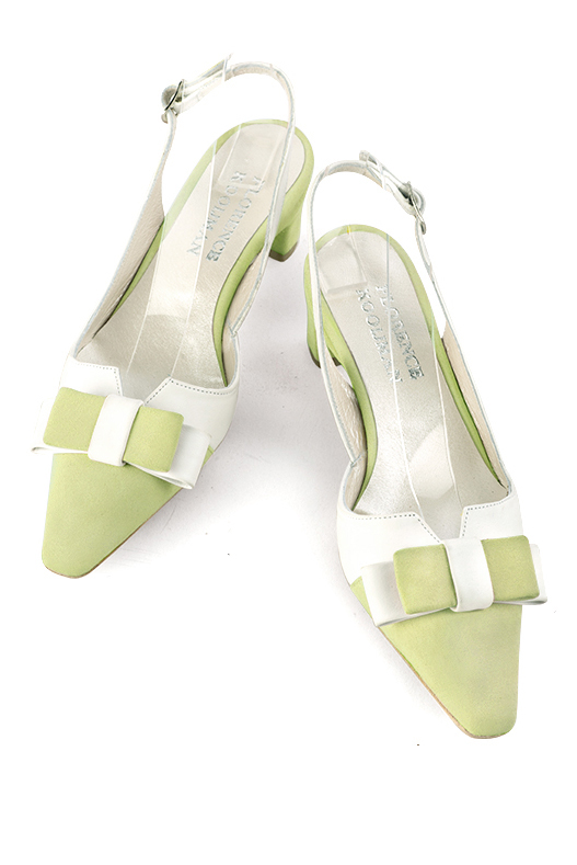 Chaussure femme à brides :  couleur vert tilleul et blanc cassé. Bout effilé. Petit talon trotteur. Vue du dessus - Florence KOOIJMAN