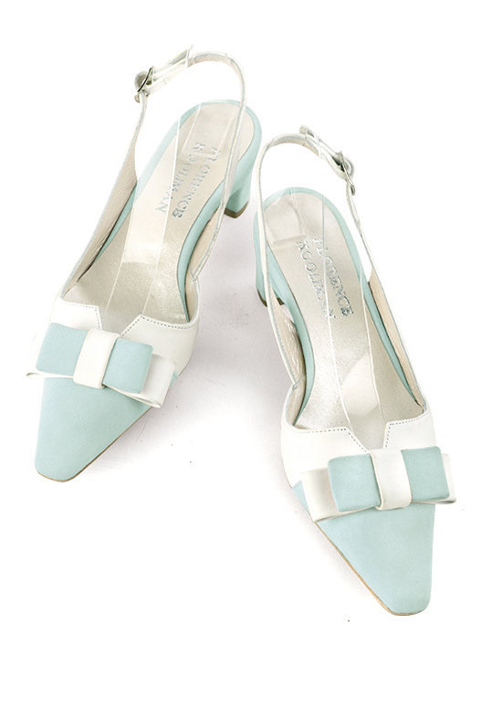 Chaussure femme à brides :  couleur bleu lagon et blanc cassé. Bout effilé. Petit talon trotteur. Vue du dessus - Florence KOOIJMAN