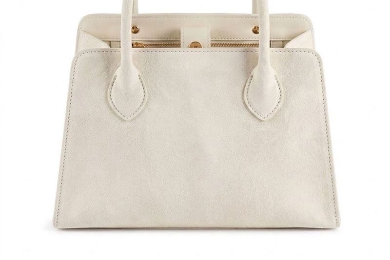 Sac à main habillé en cuir beige vanille - Vue de profil