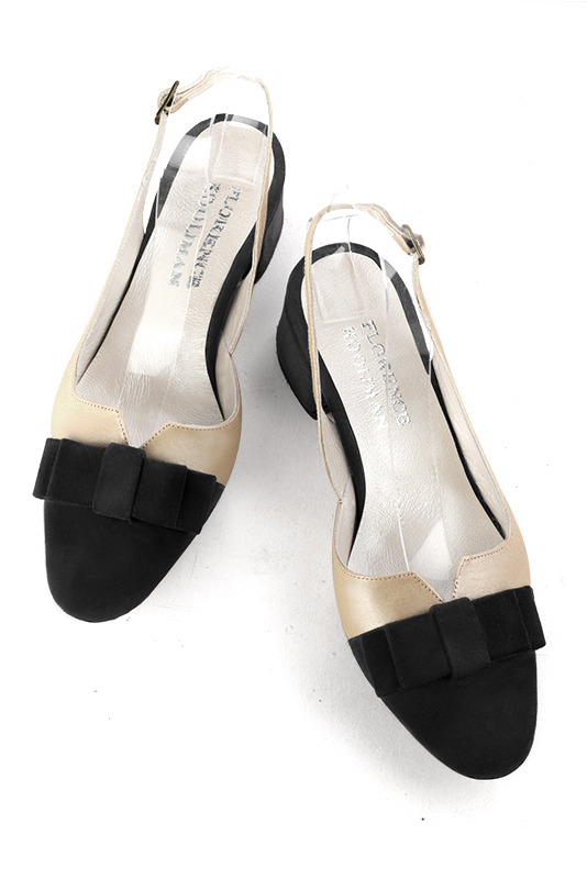Chaussure femme à brides :  couleur noir mat et or doré. Bout rond. Petit talon évasé. Vue du dessus - Florence KOOIJMAN