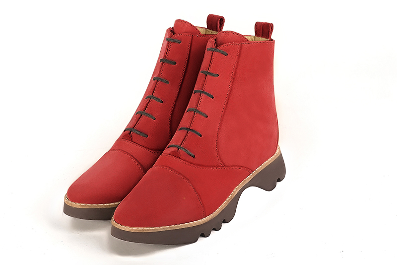 Boots femme : Bottines lacets à l'avant couleur rouge coquelicot. Vue avant - Florence KOOIJMAN