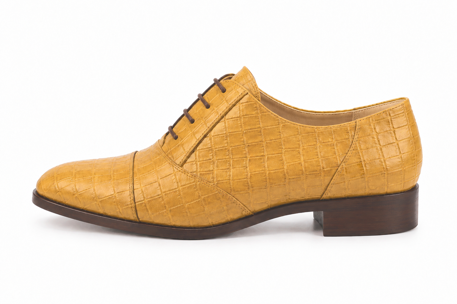 Derbies essentiels pour femme en cuir jaune moutarde avec bout rond et semelle crantée en gomme - Vue de profil