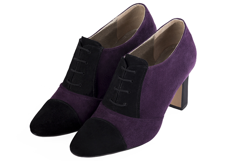 Chaussure femme à lacets : Derby élégant et raffiné couleur noir mat et violet améthyste. Bout rond. Talon haut trotteur Vue avant - Florence KOOIJMAN