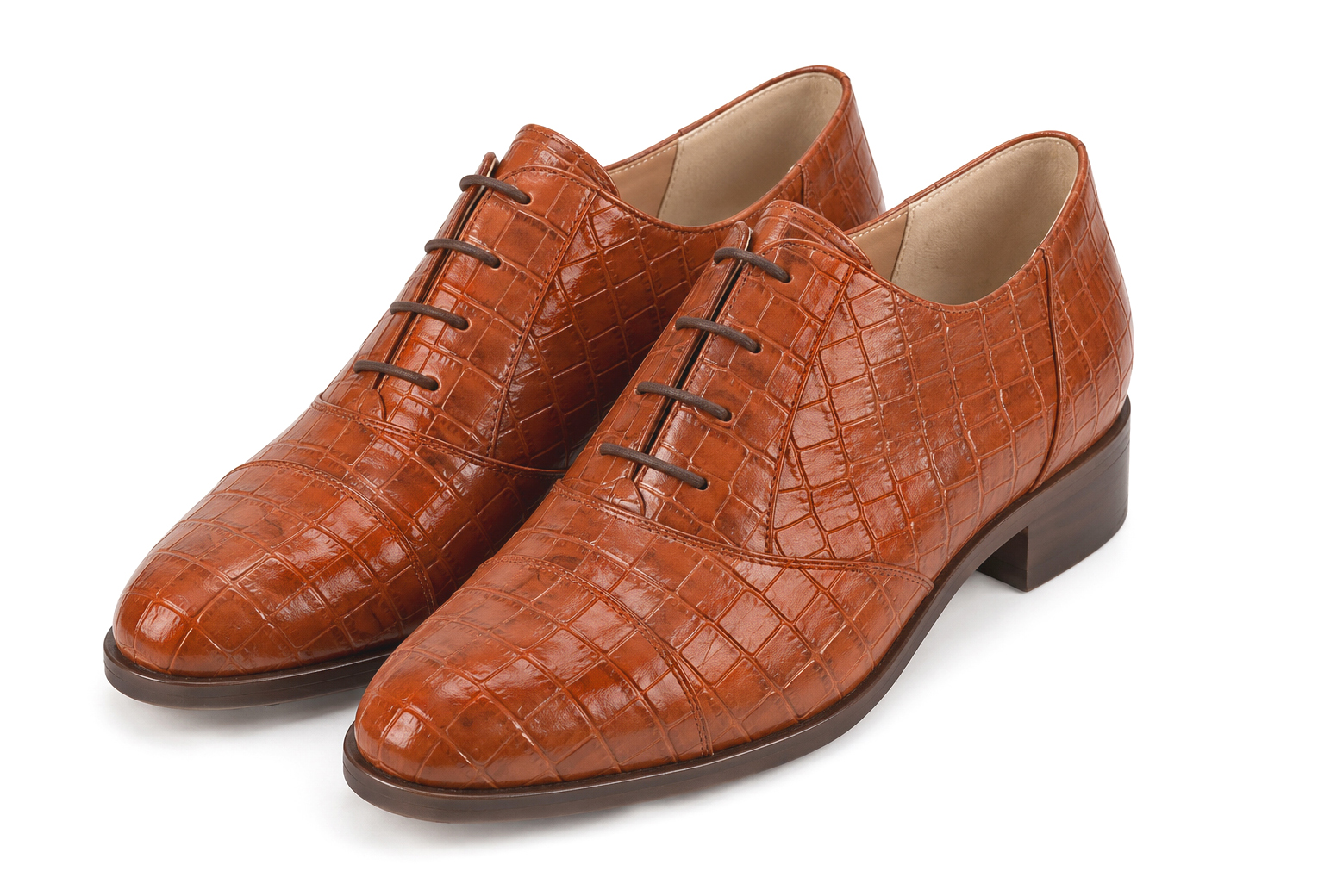 Derbies essentiels pour femme en cuir terracotta avec bout rond et semelle crantée en gomme - Vue avant