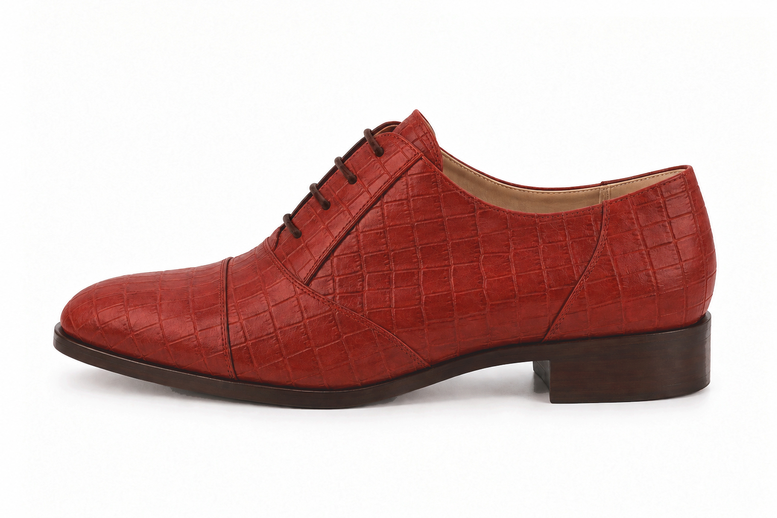 Derbies essentiels pour femme en cuir rouge avec bout rond et semelle crantée en gomme - Vue de profil