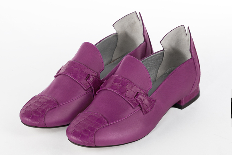 Chaussure femme mocassin : Mocassin femme sophistiqué couleur violet mauve. Talon plat. Talon bottier. Bout rond - Florence KOOIJMAN