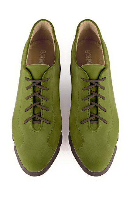 Chaussure femme à lacets : Derby sport couleur vert pistache.. Vue du dessus - Florence KOOIJMAN