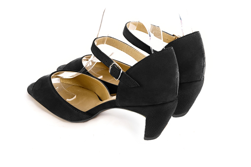 Sandales élégantes et raffinées pour soirées et cérémonies, coloris noir mat. Bout carré. Mi-haut à haut. Talon virgule. Cérémonie, soirée, cocktail, évènementiel. Personnalisation : Choix des cuirs, 
                des couleurs et des talons. Petites et grandes pointures. - Florence KOOIJMAN