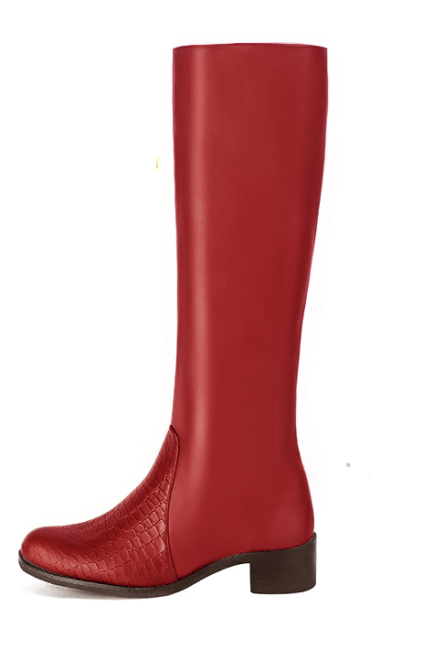 Botte femme : Bottes femme cavalières sur mesures couleur rouge coquelicot. Bout rond. Semelle cuir petit talon. Vue de profil - Florence KOOIJMAN