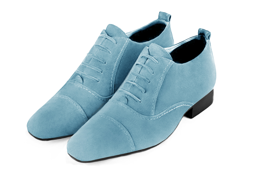 Chaussure femme à lacets :  couleur bleu ciel. Bout rond. Semelle cuir talon plat Vue avant - Florence KOOIJMAN