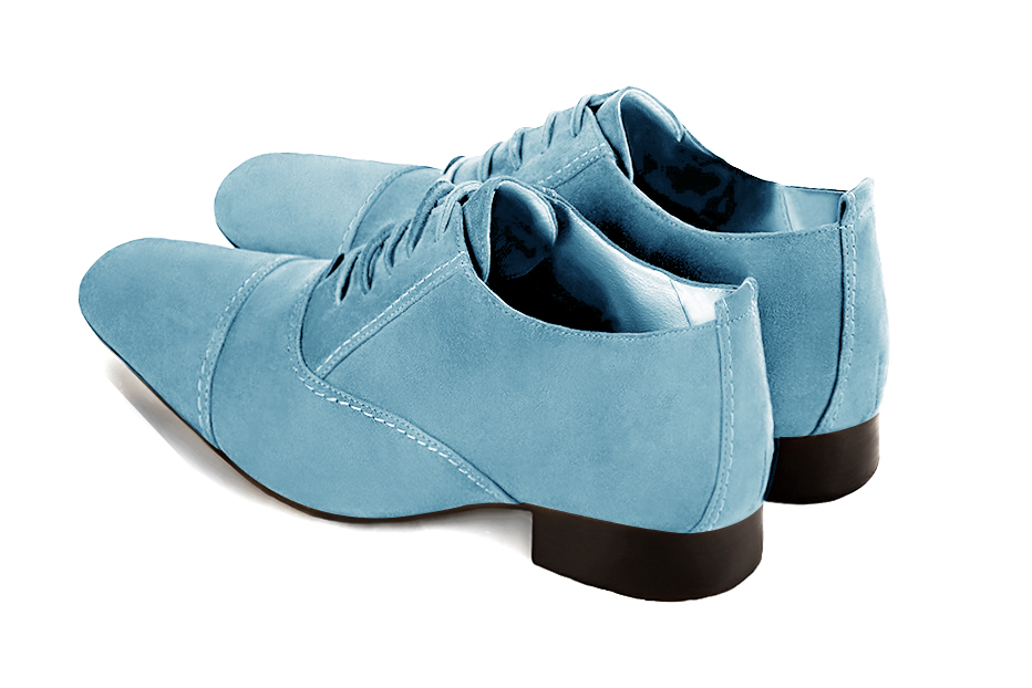 Chaussure femme à lacets :  couleur bleu ciel. Bout rond. Semelle cuir talon plat. Vue arrière - Florence KOOIJMAN