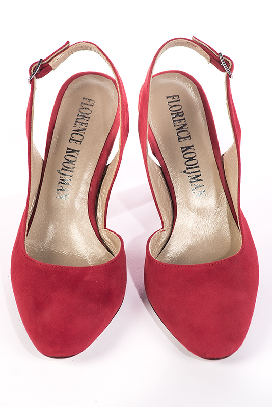 Chaussure femme à brides :  couleur rouge carmin. Bout rond. Talon haut trotteur. Vue du dessus - Florence KOOIJMAN