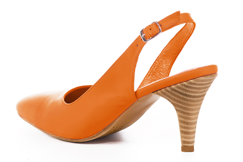 Chaussure femme à brides :  couleur orange abricot. Bout rond. Talon haut fin. Vue arrière - Florence KOOIJMAN