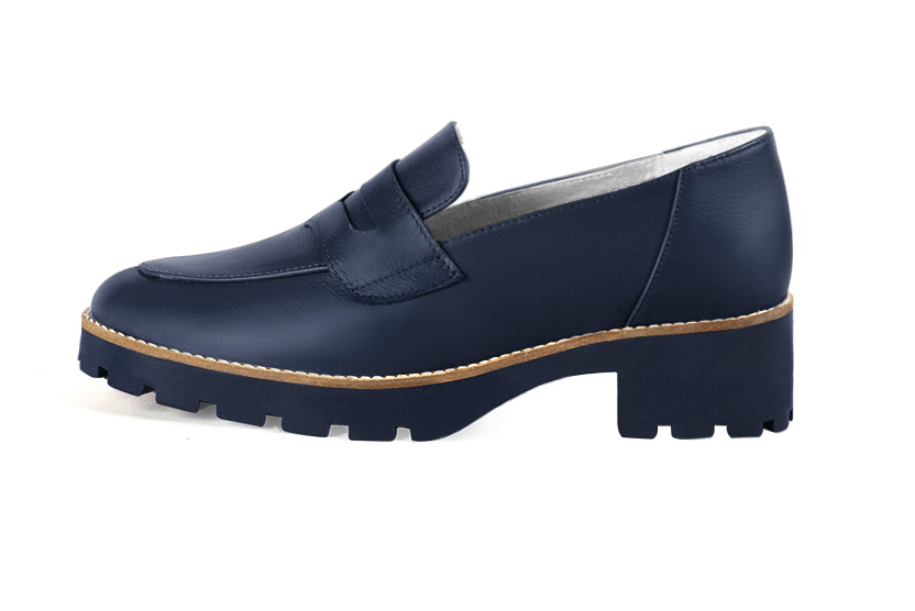 Mocassin femme : Mocassin sport couleur bleu marine. Bout rond. Semelle gomme petit talon. Vue de profil - Florence KOOIJMAN