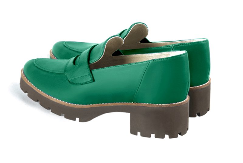 Mocassin femme : Mocassin sport couleur vert émeraude. Bout rond. Semelle gomme petit talon. Vue arrière - Florence KOOIJMAN